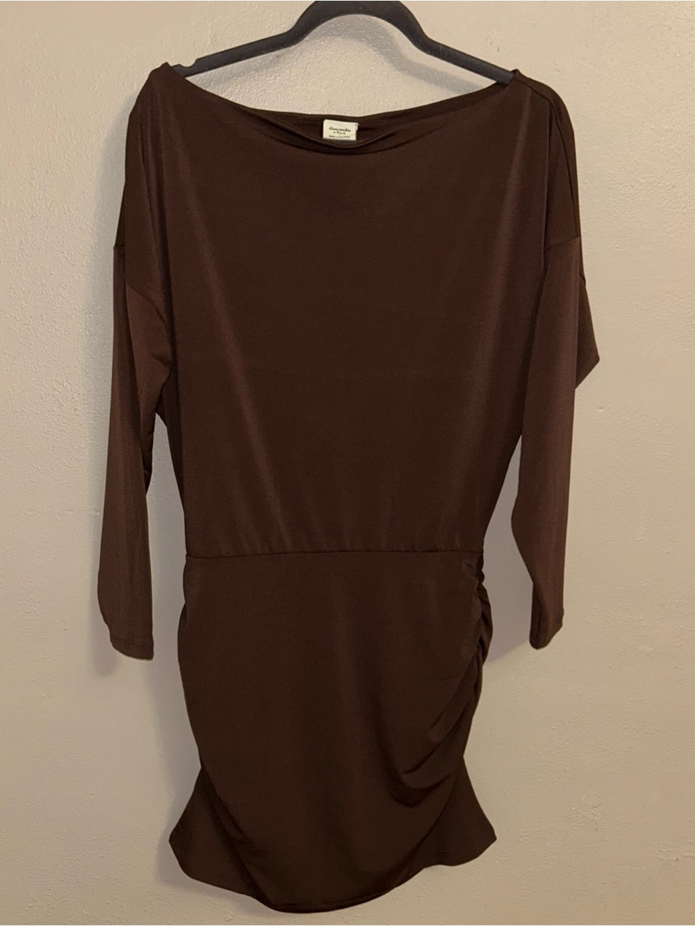 A&F Y2K chocolate Brown Boatneck Long-Sleeve Ruched Dress